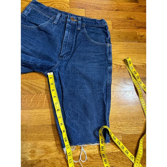 Wrangler Upcycled Cut Off Bermuda Long Cotton Frayed Jean Denim Shorts Size 30 - Picture 4 of 10